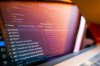 Laravel Deployment 2026: Master Seamless Queue Pausing